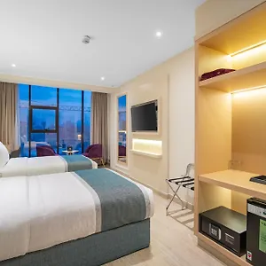https://grand-ambassador.sharjah-hotels.com