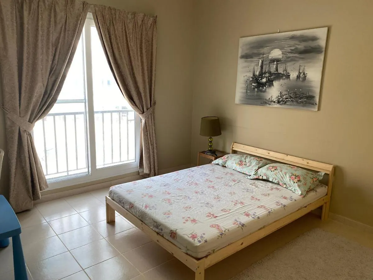 Spacious 4-Bedroom Villa, Children Friendly Dubai 0*,