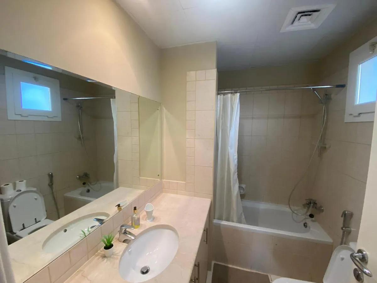 Villa Spacious 4-Bedroom Villa, Children Friendly Dubai