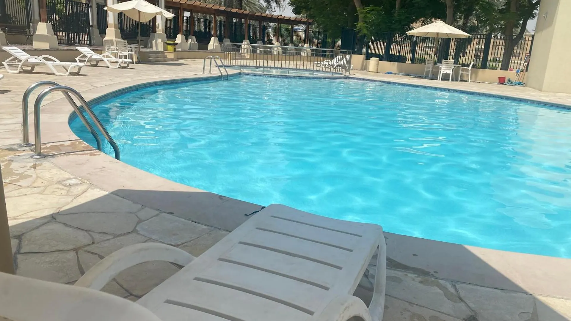 Villa Spacious 4-Bedroom Villa, Children Friendly Dubai